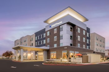 Hyatt House Fresno Campus Pointe,,2 star
