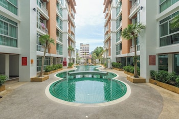 950m to patong beach poolandgym c211