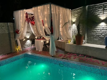 Dheergarh Villa,,3 star