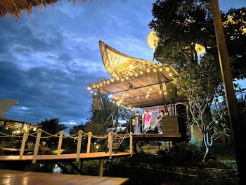 Waew Arun Garden Resort,,3 star