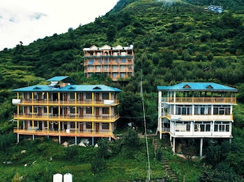 pahadi bliss hotel hostel tosh
