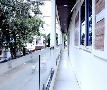 hotel j laxmi palace