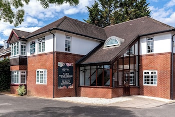 Club Wokinghm Hotel,,2 star
