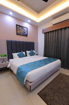 Evana Rajaji,,3 star