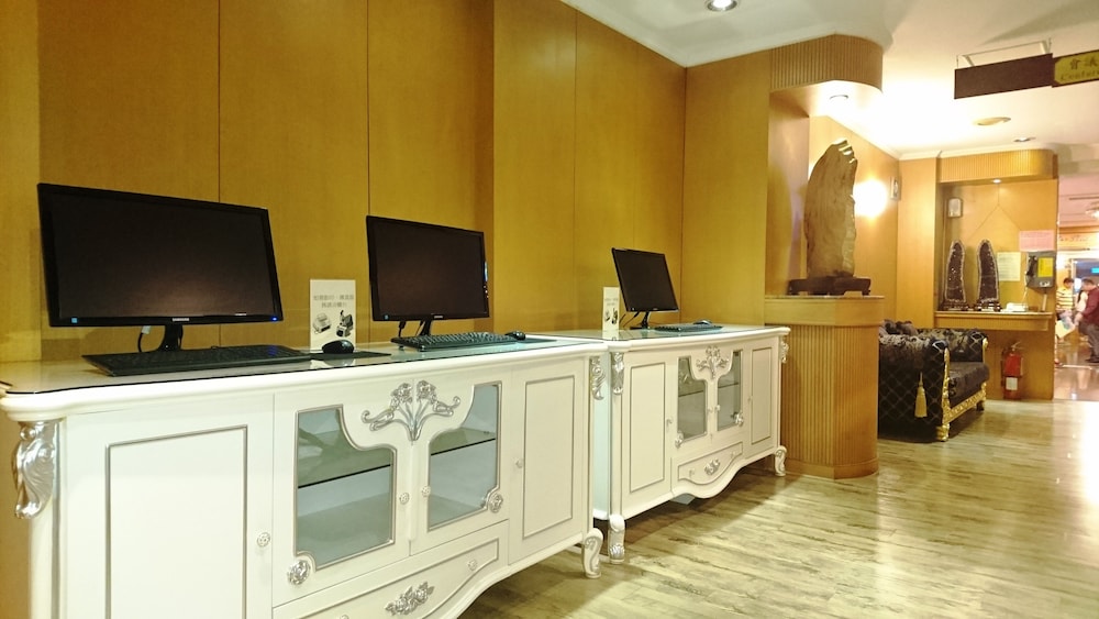 Ying Zhen Hotel,Near The Jiangs Cultural Park,4 star