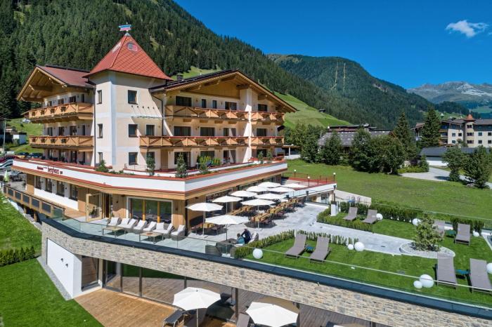 Alpinhotel Berghaus,Hintertux>>Austrian Alps,4 star