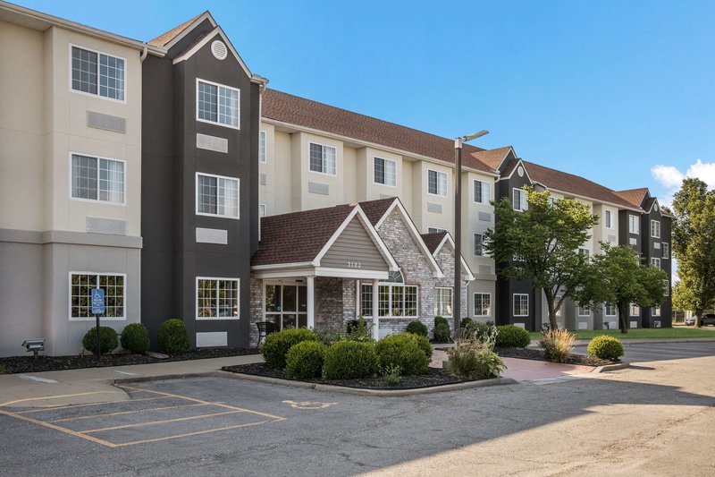 Quality Inn & Suites Blue Springs - Kansas City,Jackson>>Blue Springs,2.5 star