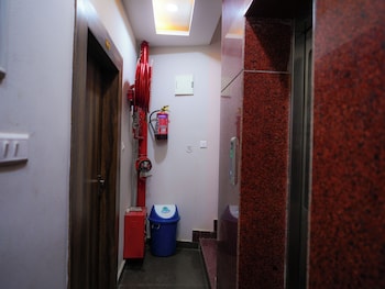 Shree Hari Kunj,,2 star