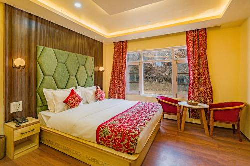 room-image