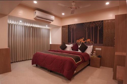 room-image