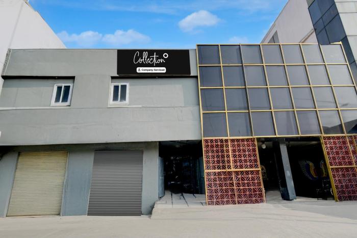 super collection o chaitanyapuri metro station hyderabad