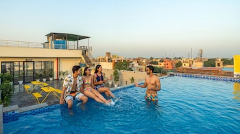 the hosteller agra tajganj