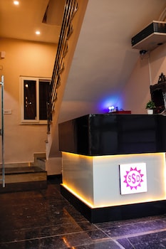 hotel saraswati stay dham