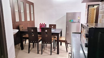 crescent stays t nagar