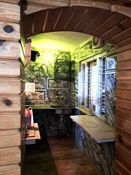 Gopi Homestay And Restaurant (Jim Corbett),,2 star