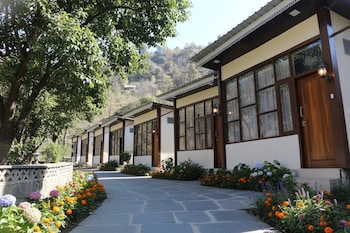 Snugbug Kasol,,3 star