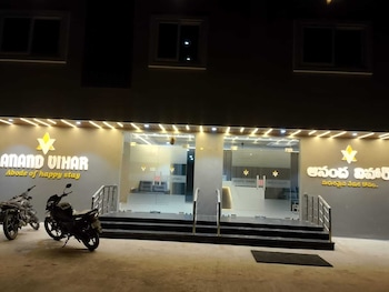 Anand Vihar Hotel,,3 star