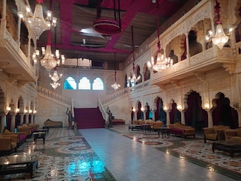 Nd Film City And Heritage Theme Resort,,4 star