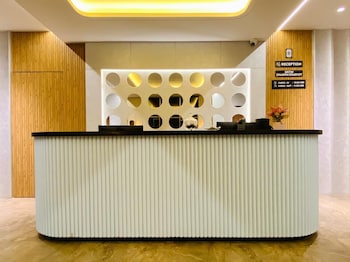 The Sapphire Hotel,,2 star
