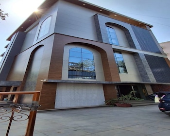 The Bohoo 99,,2 star