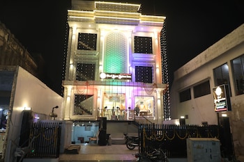 Hotel Shri Ram Ratan Inn,,2 star