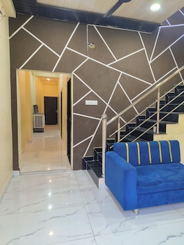 shree gora parvati stay