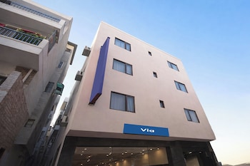 Via Aura Palace,,3 star