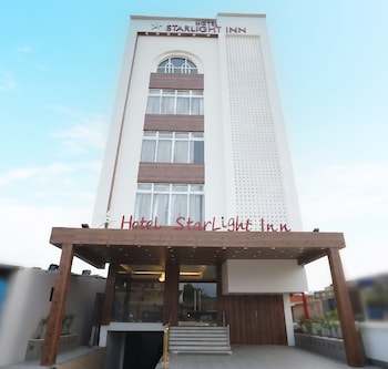 Hotel Starlight Inn,,2 star