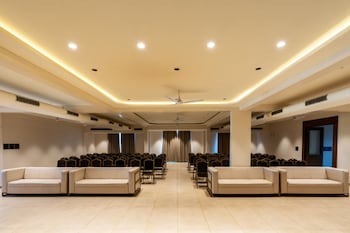 Avm Elite Suites Malur,,2 star