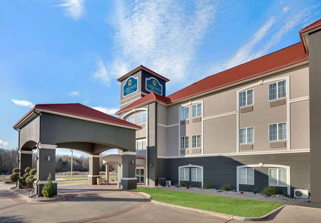 La Quinta Inn & Suites By Wyndham Sulphur Springs