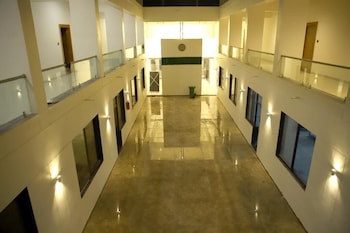 vijaya palace resort