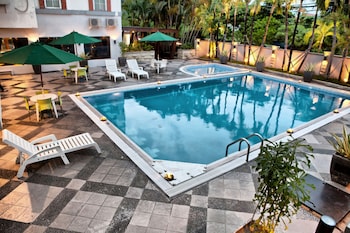 Country Heritage Resort Hotel,Surabaya>>Malang,3 star