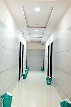 Hotel Paradise,,3 star