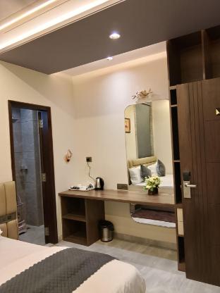 Hotel Sky Inn,,3 star