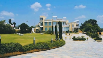 Turban Aarambagh Resort And Spa,,3 star