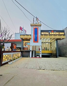 royal awadh inn