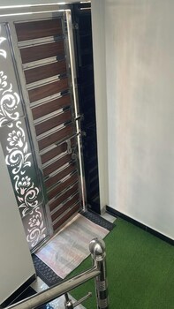 Janki Palace Hotel & Restaurant,,2 star