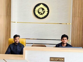 Rn Hotel And Lawn,,2 star