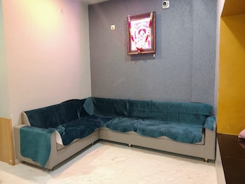 Shiva Family Lodge Muktainagar,,5 star