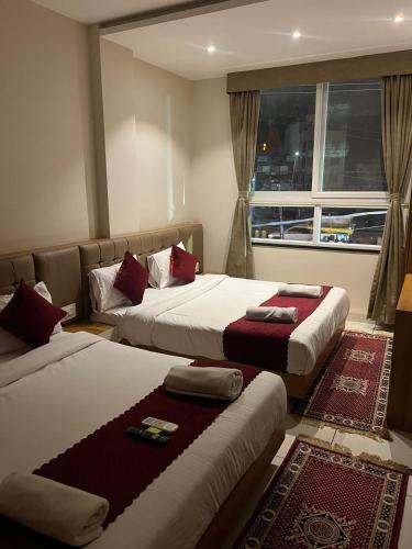 room-image