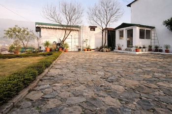 Aesquire Homestay,,2 star