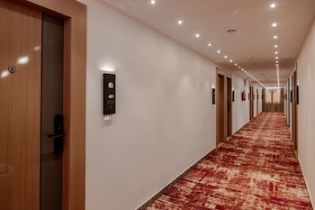 r d hotels bellandur