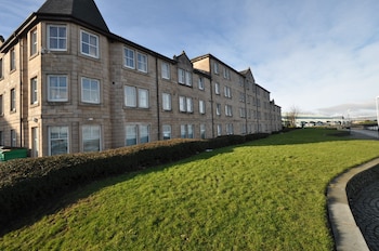 Greenock Hall’S Waterfront Complex,In Greenock (Inverclyde),0 star