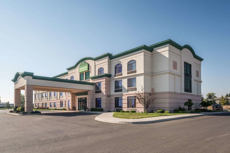 fairfield inn and suites spokane airport