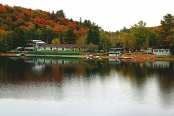 Algonquin Lakeside Inn,Algonquin Park>>Algonquin Highlands,3 star