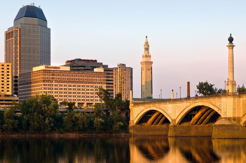 sheraton springfield monarch place hotel