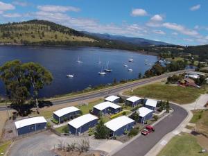 Port Huon Cottages,Geeveston>>Dover,4 star