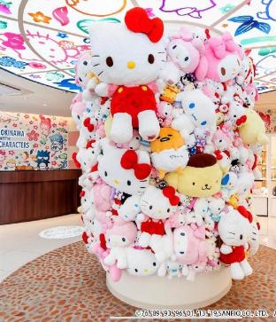 hotel okinawa with sanrio characters