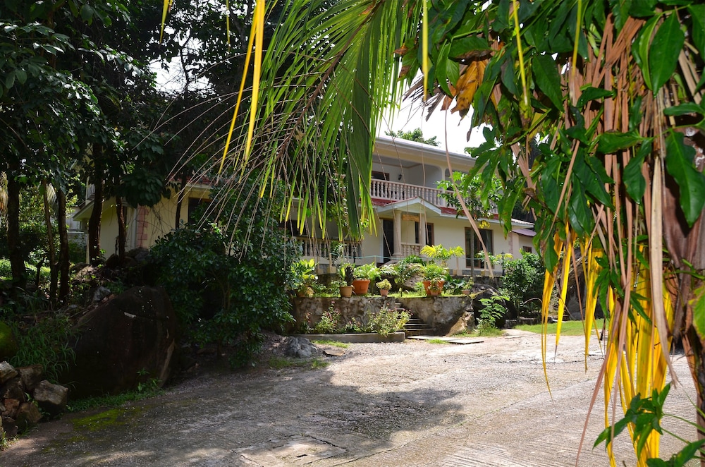 forest lodge guest house