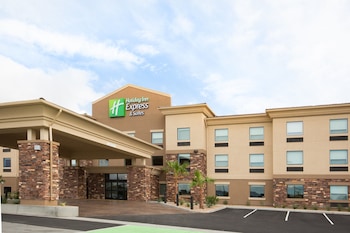 Holiday Inn Express & Suites Pahrump By Ihg,Nevada>>Pahrump,3 star